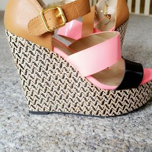 Wedge pink/tan/black - lightly worn